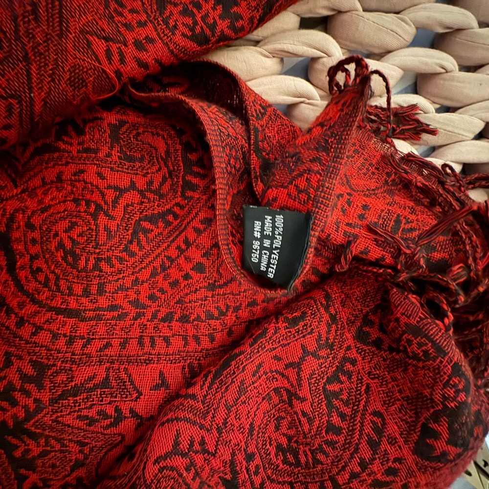 Urban Outfitters Red and Black Patterned Scarf - Picture 2 of 3